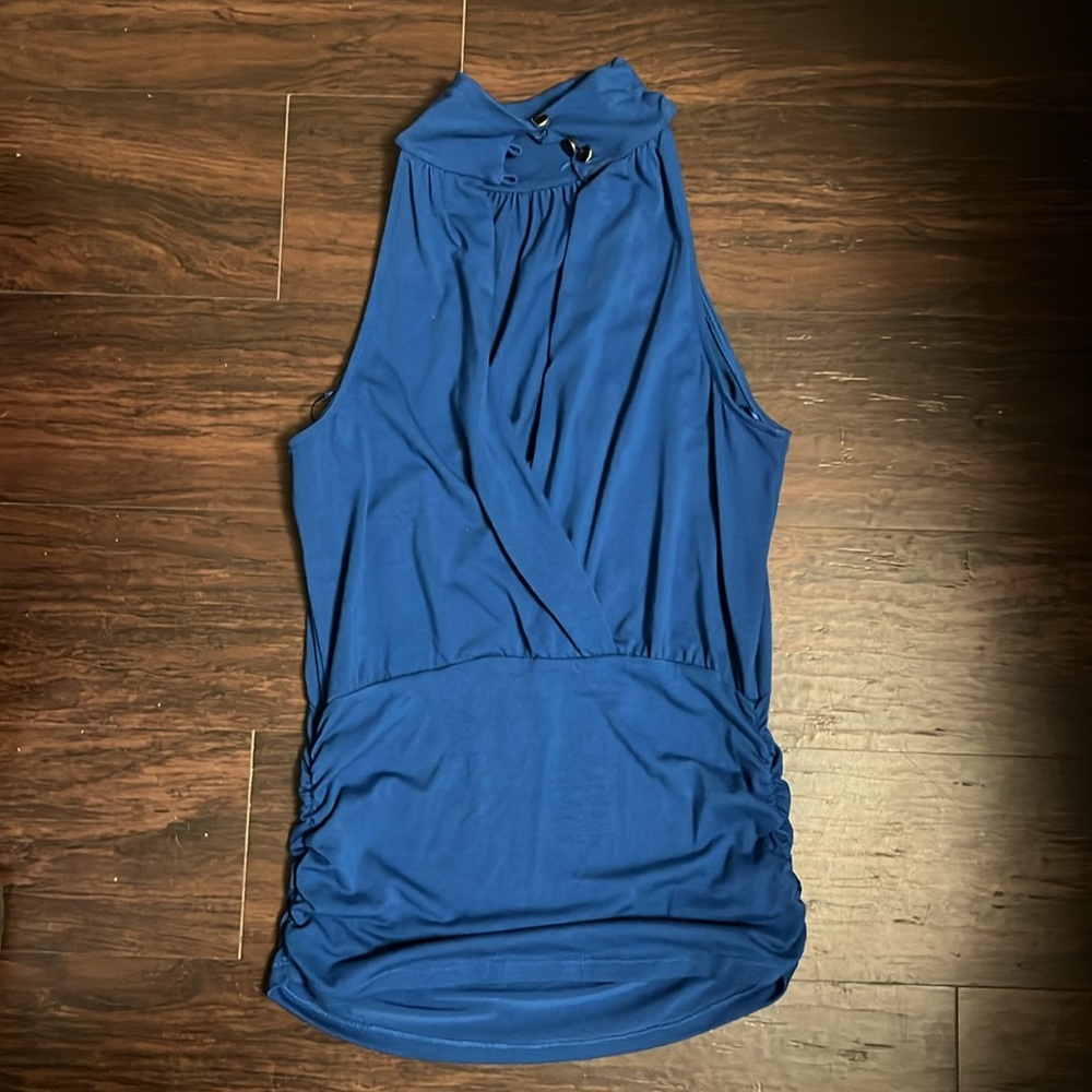 Open back turtleneck - Picture 2 of 2